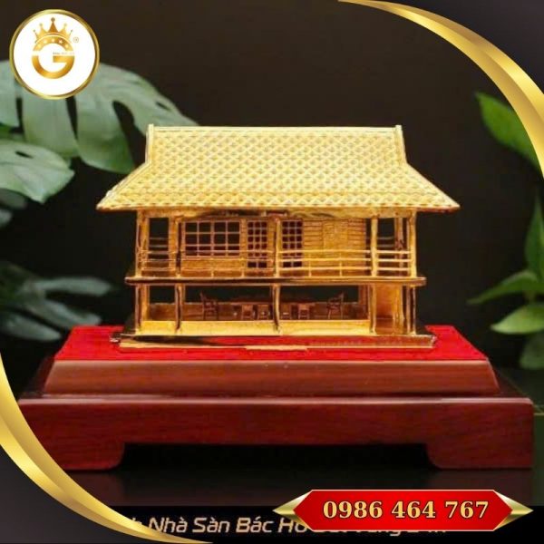 Mô Hình Nhà Sàn Bác Hồ Làm Việc Bằng Đồng Mạ Vàng 24K