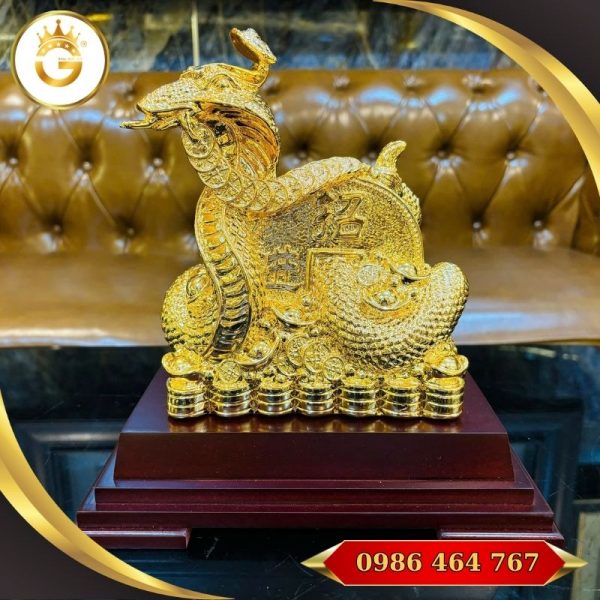 Tượng Rắn Cuốn Đồng Tiền Mạ Vàng 24K