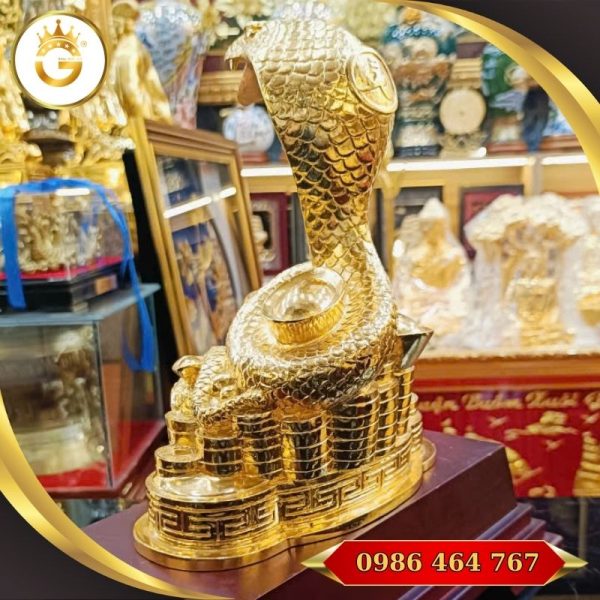 Tượng Rắn Ôm Thỏi Vàng