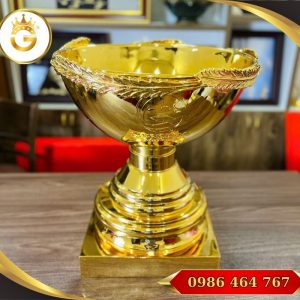Cúp Golf Bằng Đồng Mạ Vàng 24K – Phần Thưởng Sang Trọng & Đẳng Cấp