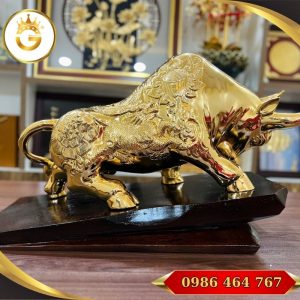 Tượng Bò Tài Chính Cỡ Lớn Bằng Đồng Đỏ Mạ Vàng 24K