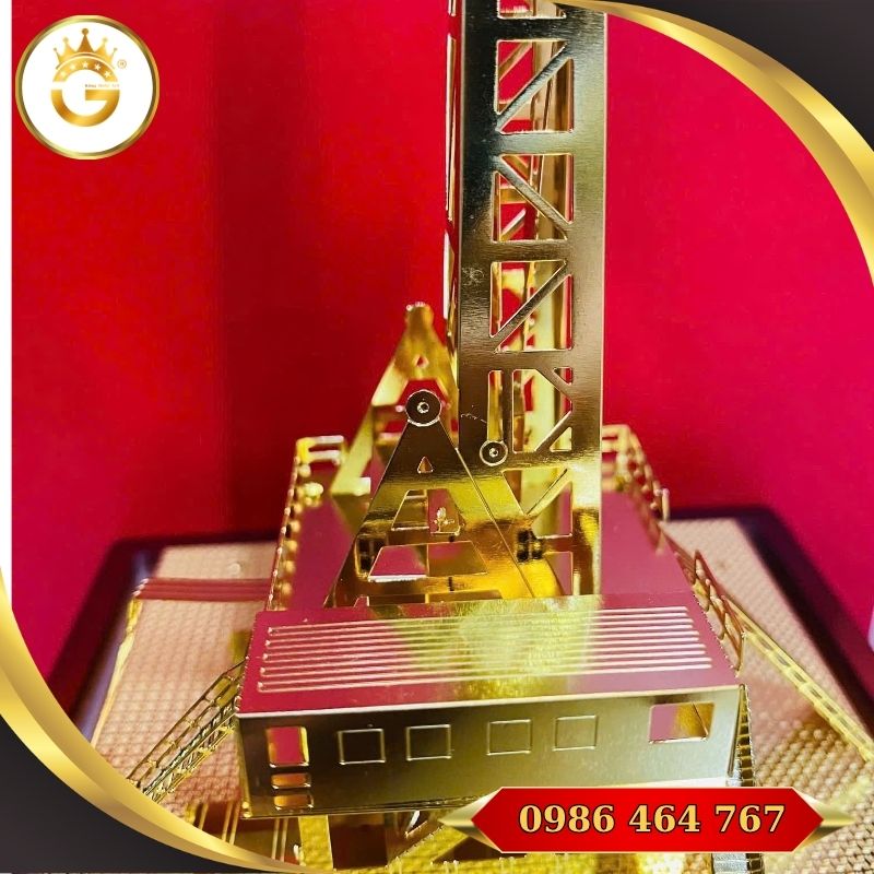Mô Hình Giàn Khoan Dầu Khí Bằng Đồng Mạ Vàng - Hình ảnh 5