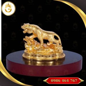 Mẫu Tượng Hổ Bằng Đồng Mạ Vàng